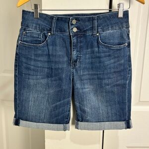 Seven7 Tummyless Bermuda Shorts Denim 10” Women’s Mid Rise Stretch 6 Dark Wash